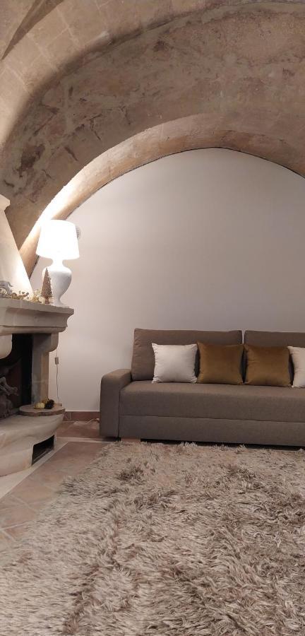 Palazzo Lombardi Cave & Suite Матера Стая снимка