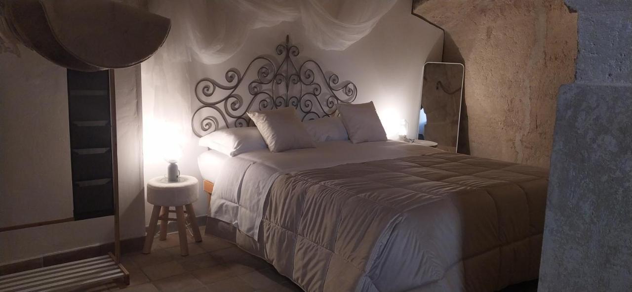 Palazzo Lombardi Cave & Suite Матера Екстериор снимка
